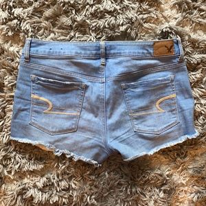 American Eagle Super cute Daisy dukes!